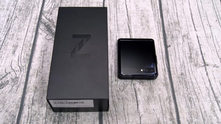 Samsung Galaxy Z Flip – Unboxing and First Impressions